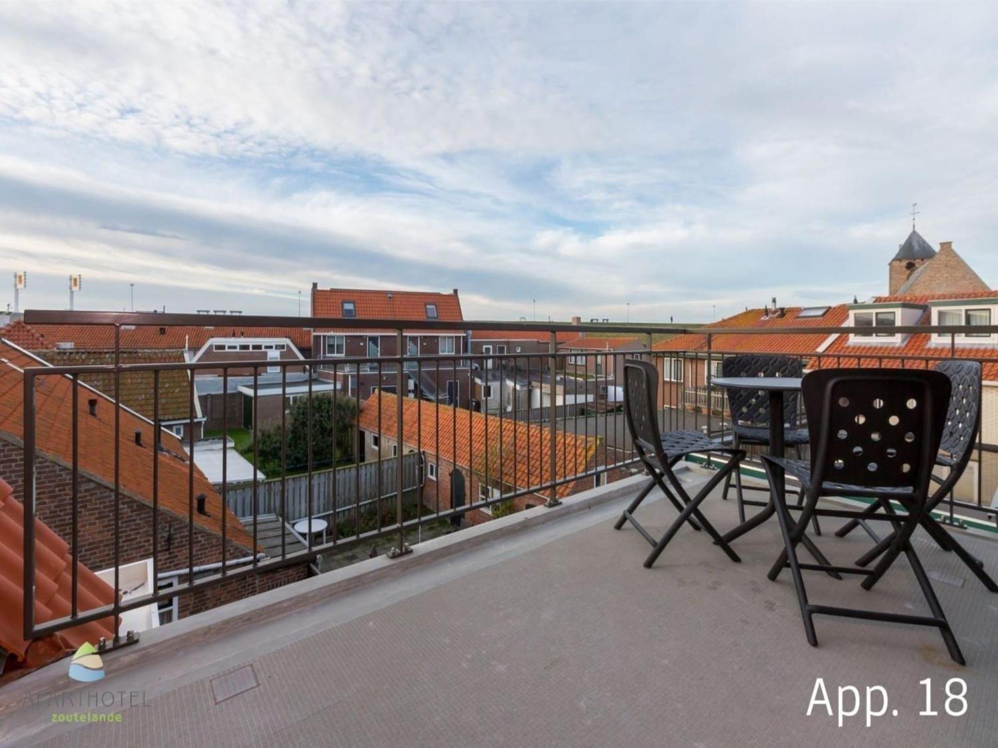Lush Apartment In Zoutelande Near Beach Exteriör bild